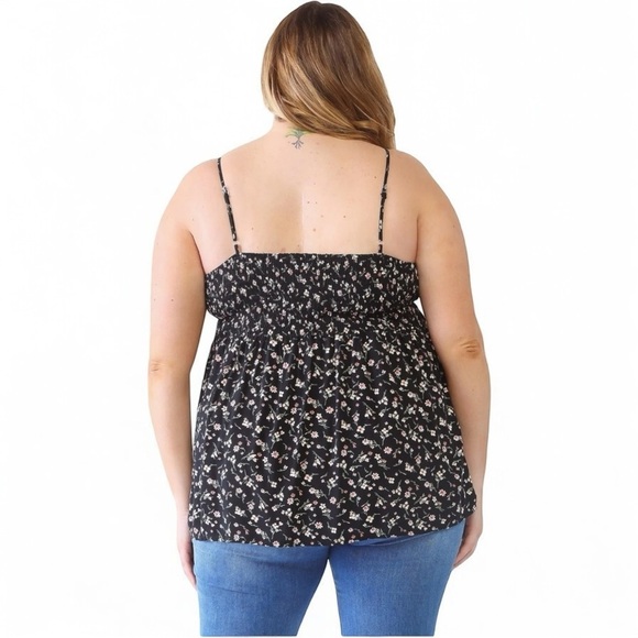 NWT Black Floral Button-Up Sleeveless Adjustable Strap Tank Top - Picture 3 of 5
